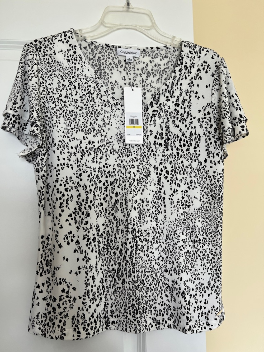 Calvin Klein Black and White Short-Sleeve Printed V-Neck Top